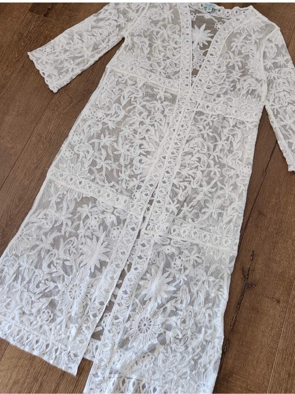Sundance White Floral Lace, Mesh, Lightweight Wardrobe topper/Cover-up